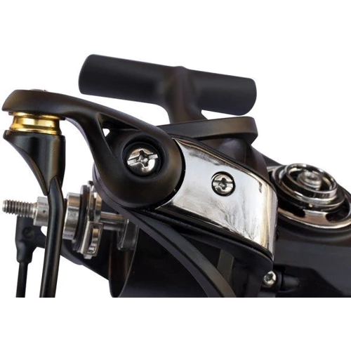 Катушка рыболовная Favorite Hurricane 2000, 5.2:1 10+1 (1693.50.29)