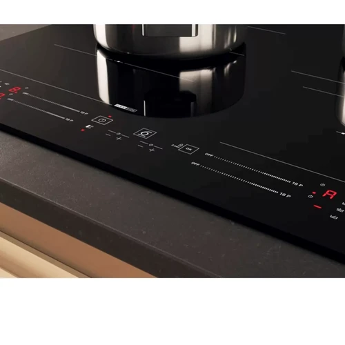 Варочная поверхность Whirlpool WF S5060 CPBF: Рабочая поверхность стеклокерамика