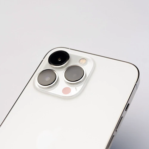 Б/У Apple iPhone 12 Pro Max 256GB Silver (MGDD3) Approved Grade B: Причина уценки Хорошее состояние (витринный образец): iPhone выглядит и функционирует как новый. iPhone полностью протестирован по программе Approved, все функции работают корректно
