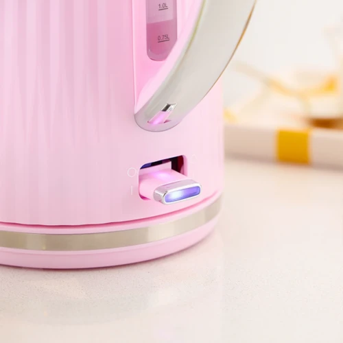 Электрочайник Russell Hobbs 27362-70: Покрытие нагревательного элемента (материал) нержaвеющaя стaль