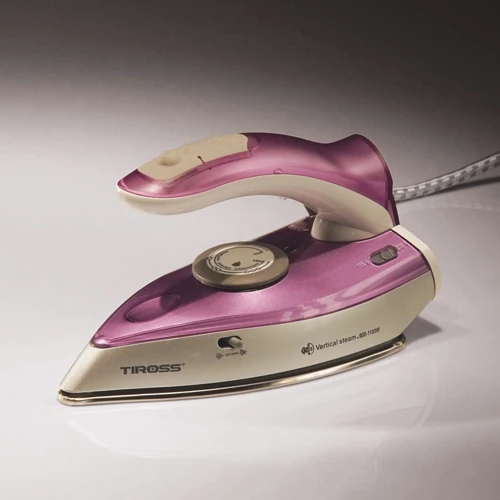 Утюг Tiross TS527 pink: Подключение проводное