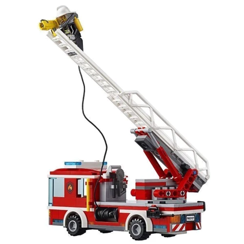 Конструктор LEGO City Пожарная машина с лестницей (60107)