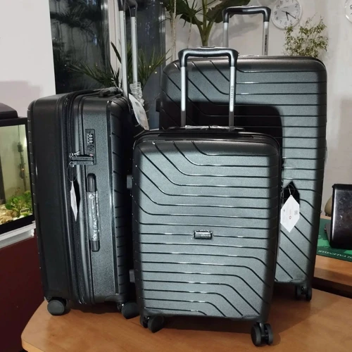 Валіза Swissbrand Eden (S) Black (SWB_LHEDE001S): Країна виробник Китай