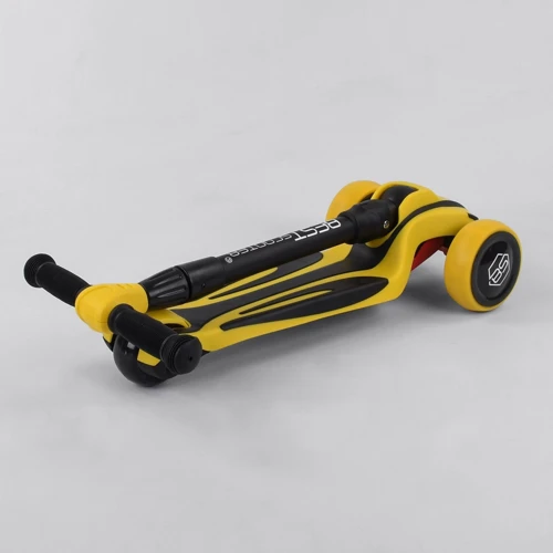 Самокат трехколесный Best Scooter, MAXI, складной алюминиевый руль, 3 колеса PU со светом Yellow (102049): Тип колес литые