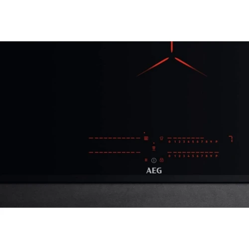 Варочная поверхность AEG IPE74541FB: Расположение панели спереди