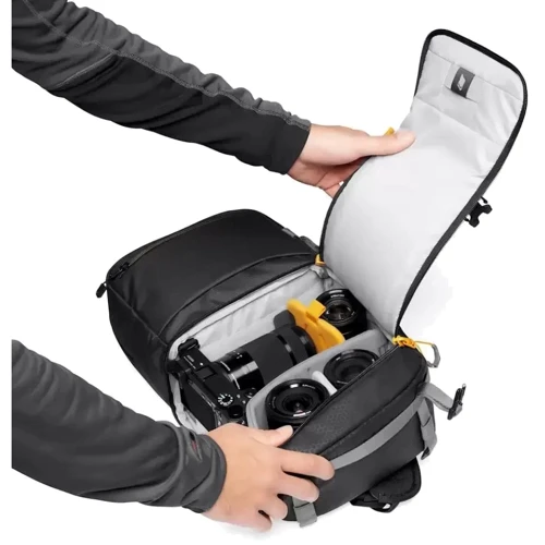 Lowepro Slingshot SL 250 AW III Black (LP37335-PWW): Габариты 25 х 16 х 44 см
