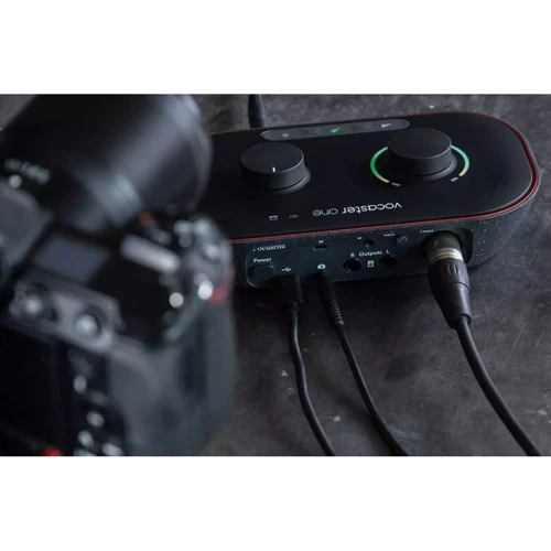 Аудиоинтерфейс FOCUSRITE Vocaster One: Тип Внешние
