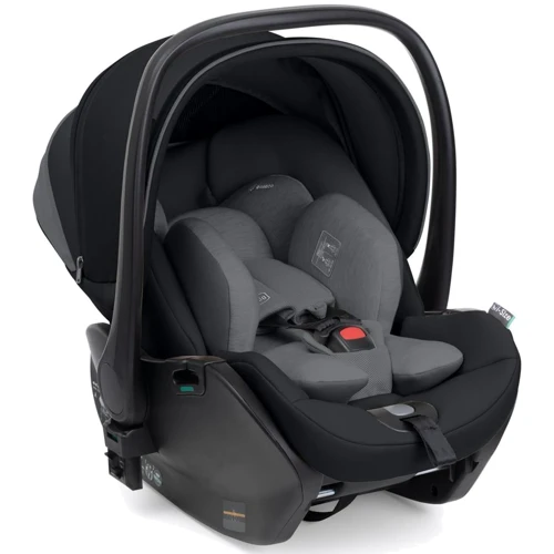 Автокресло Chicco First-Seat Recline i-Size черное (87100.45)