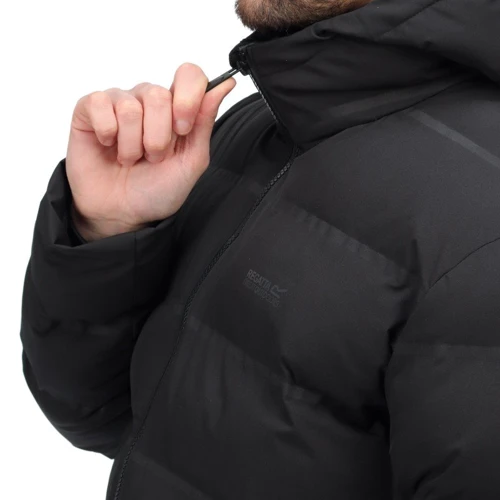 Куртка Regatta Thermisto RMN176-800 54 черная зимняя с капюшоном: Подкладка На подкладке