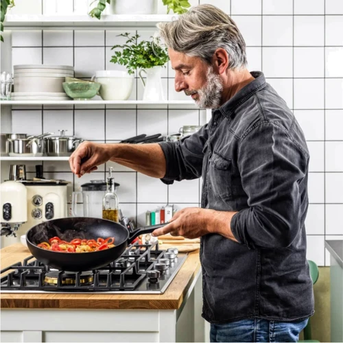 Сковорода Вок KitchenAid CFA 28 см (CC003294-001): Антипригарне покриття есть