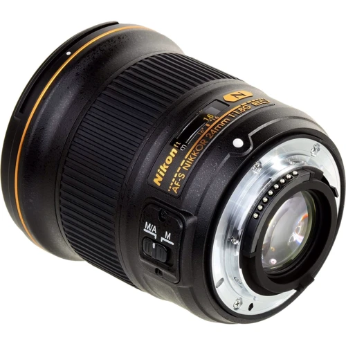 Объектив для фотоаппарата Nikon AF-S 24mm f/1.8G ED: Байонет Nikon F (DX)