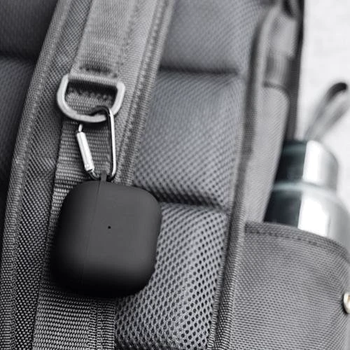 Чехол для наушников Switcheasy Skin Soft Touch Silicone Black (GS-108-174-193-11) for Apple AirPods 3 фото 4