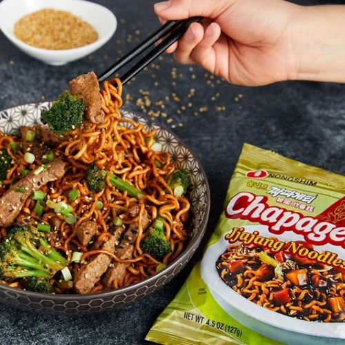 Лапша быстрого приготовления Nongshim Чачжан Chapaghetti со сладким черным соевым соусом 140 г (8801043157728): Технология Сублимация + Сушка