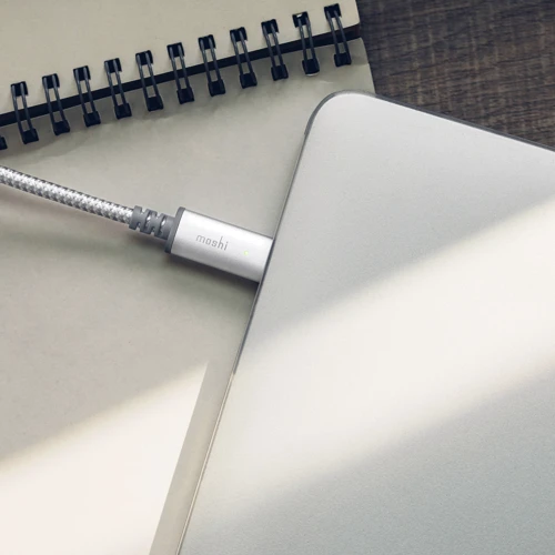 Кабель Moshi Cable USB-C to USB-C with Smart LED Integra 2m Jet Silver (99MO084245) фото 4