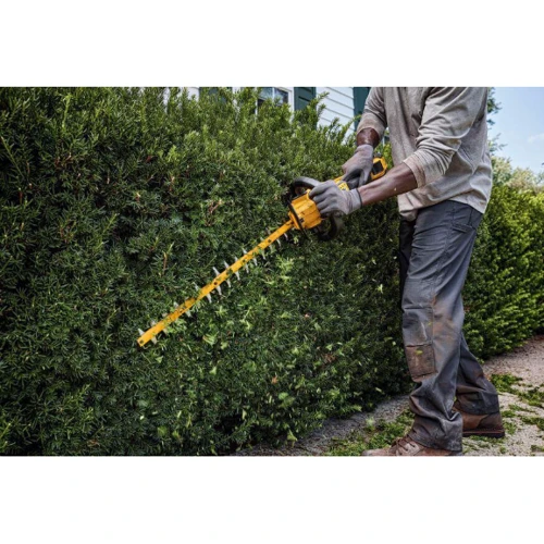 Кусторез DeWALT DCMHT573N: Расстояние между ножами, мм 31