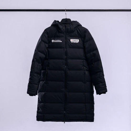 Пуховик Peak FW594058-BLA 40 черный зимний длинный: Тип застежки На молнии