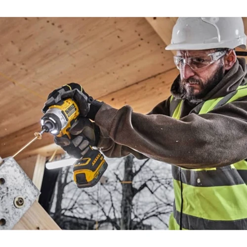 Шуруповерт DeWalt DCF860NT UA (без АКБ та ЗУ): Споживана потужність 700 Вт