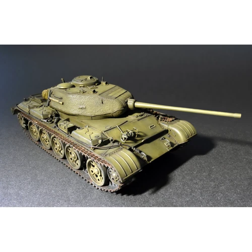 Сборная модель MiniArt Советский средний танк Т-44 M (MA37002) фото 26