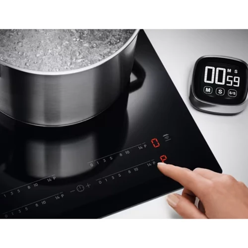 Варочная поверхность Electrolux CIT61443: Размеры для встраивания 4.4х56х49 см