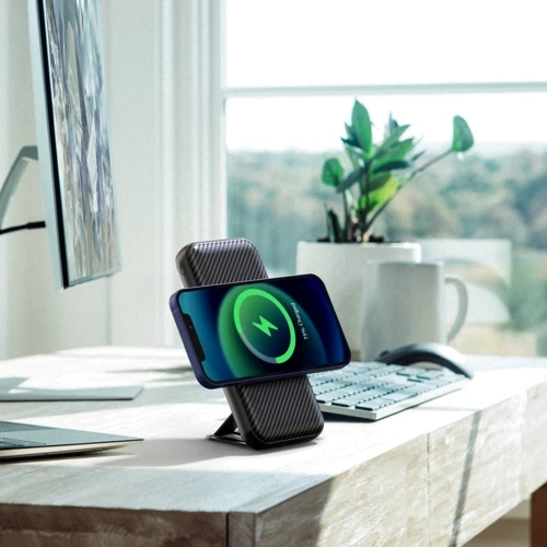 Внешний аккумулятор iWALK Power Bank 20000mAh Stand MagSafe 15W Black (UBP20000M): Сила тока на выходе, A 2.4