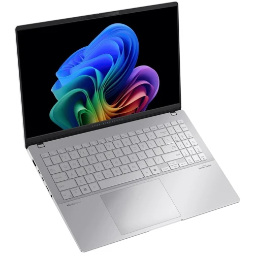 Ноутбук ASUS Vivobook S15 (S5507QA-MA049W): Экран 15.6 " OLED 2880x1620 (16:9)