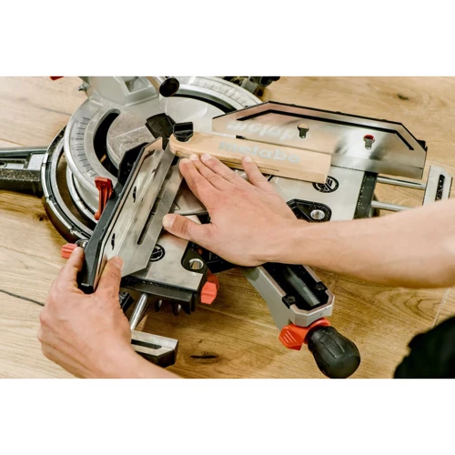 Монтажная пила Metabo KGSV 72 Xact SYM (612216000): Мощность, Вт 1800