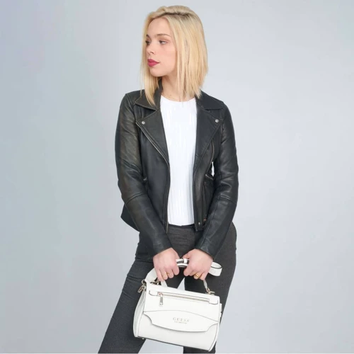 Женская сумка-сэтчел Guess Lias Top Handle Flap белая (HWVG7670180-WHI): Фактура Зернистая, Матовая