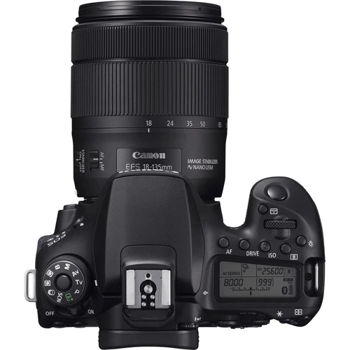 Canon EOS 90D kit (18-55mm) IS STM: Оптический зум 3x