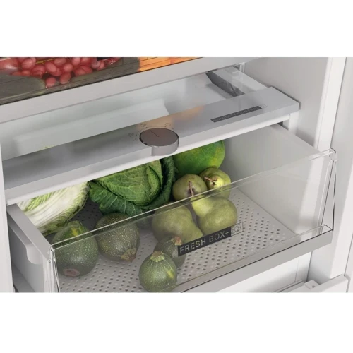 Встраиваемый холодильник Whirlpool WHC20 T593 P: Управление электронное