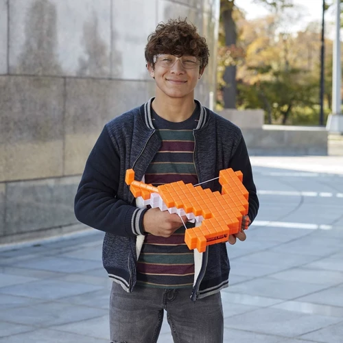 Бластер Hasbro Nerf Майнкрафт арбалет розбійника (F4415): Матеріал пластик