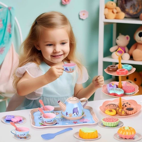 Ігровий набір посуду MIC з десертами у валізі Afternoon tea party (M 5016) фото 5