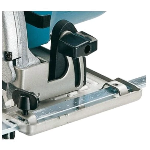 Пила дисковая Makita 5603R: Мощность, Вт 1100 Вт
