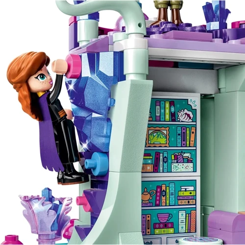 Конструктор LEGO Disney Зачарований будиночок на дереві (43215) фото 4