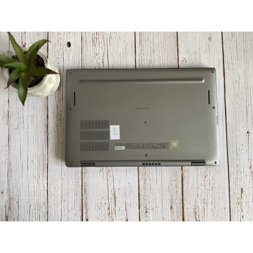 Dell Latitude 7420 (JKKHM) Approved Витринный образец: Причина уценки Активированный, витринный вариант, хорошее состояние. В комплектации коробка, блок зарядки, шнур