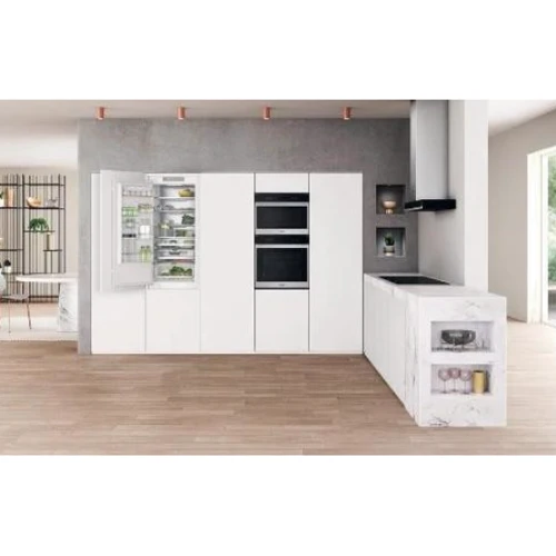 Встраиваемый холодильник WHIRLPOOL WHC20 T573 P: Количество компрессоров 1