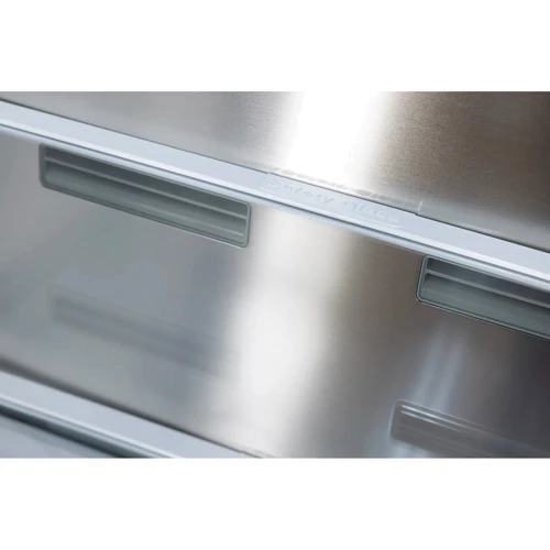 Встраиваемый холодильник Beko BCNA306E4ZSN: Класс энергопотребления E