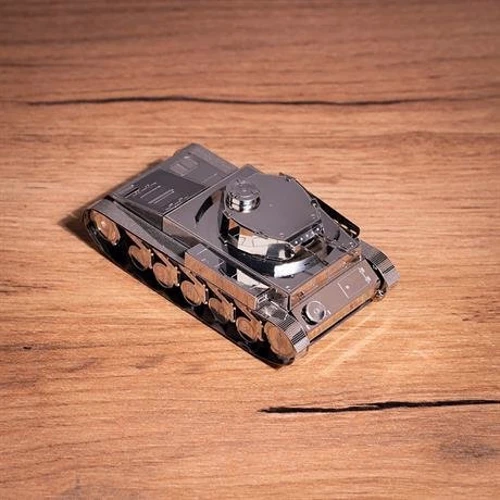 Коллекционная модель-конструктор Metal Time Pz.Kpfw. II танк (MT060) фото 4