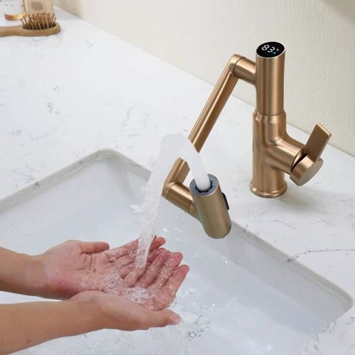 Смеситель для раковины Lefton Single-Hole Rotatable Faucet with Temperature Display-BF2204 Brushed Brass: Тип излива Многонаправленный