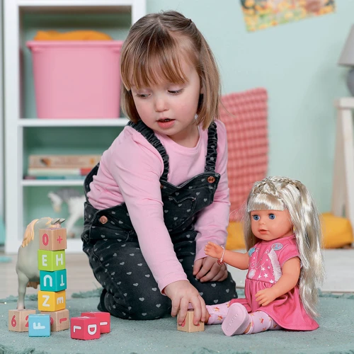 Кукла BABY Born - Маленькая сестричка (835715): Особенности Механическая, интерактивная кукла