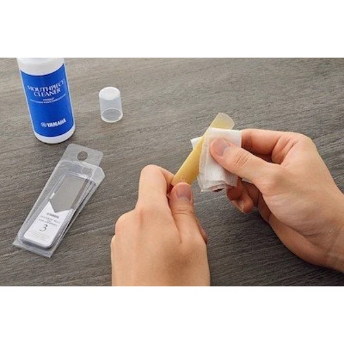 Тростини YAMAHA ASR3035 Synthetic Reeds for Eb Alto Saxophone - #3.0 + #3.5