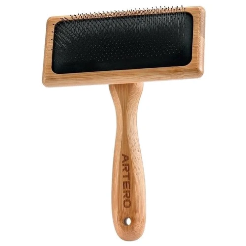 

Щетка Artero Nature Collection для удаления подшерстка с защитным покрытием на зубцах (P938)