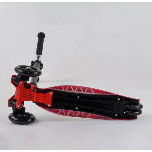 Самокат MAXI "Best Scooter" 4 колеса PU, СВЕТ, трубка руля алюминиевая Black/Red (102018): Количество колес 3