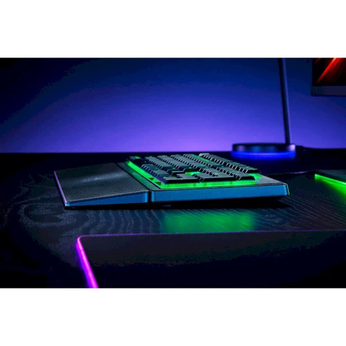 Клавиатура Razer Ornata V3 X RGB USB RU Black (RZ03-04470800-R3R1): Интерфейс подключения USB