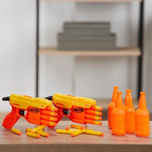 Набір з мішенями і двома бластерами Hasbro Nerf Alpha Strike Fang QS-4 (E7563): Рекомендований вік від 8 років