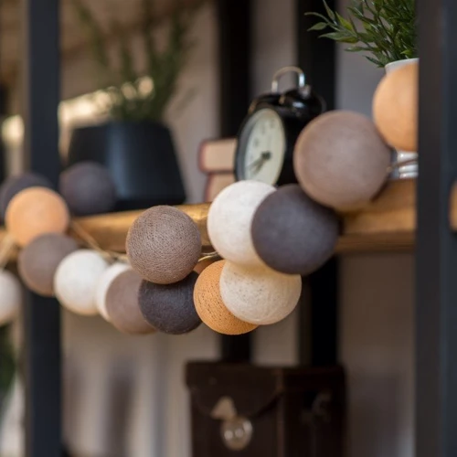 Гирлянда Cotton ball lights на 20 шаров 3,8м, Clay: Применение Для дома