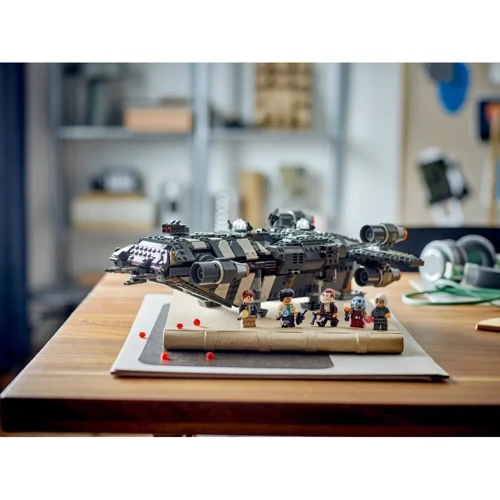 Конструктор LEGO Star Wars The Onyx Cinder Ониксовый пепел 1325 деталей (75374) фото 9