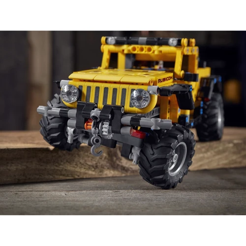 Конструктор LEGO Technic Jeep Wrangler (42122): Количество деталей, шт. 665