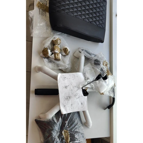 Офісне крісло Sofotel Werona 2581 Black (Офісні крісла та стільці)(79012289)Stylus approved: Причина уцінки Витринный вариант, следы сборки