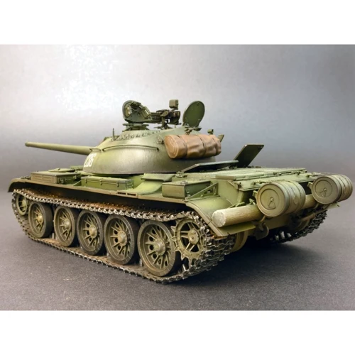 Збірна модель MiniArt Радянський середній танк T-54-3, 1951 рік (MA37015): Масштаб 1:35