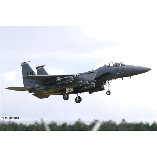 Збірна модель Revell набір Винищувач F-15E «Страйк Ігл» рівень 4 масштаб 1: 144: Масштаб 1:144